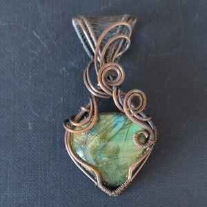 Wire Wrapped Labradorite Pendant